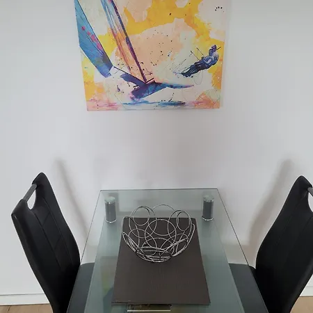 Apartment Großzügiges In Der Festspielstadt